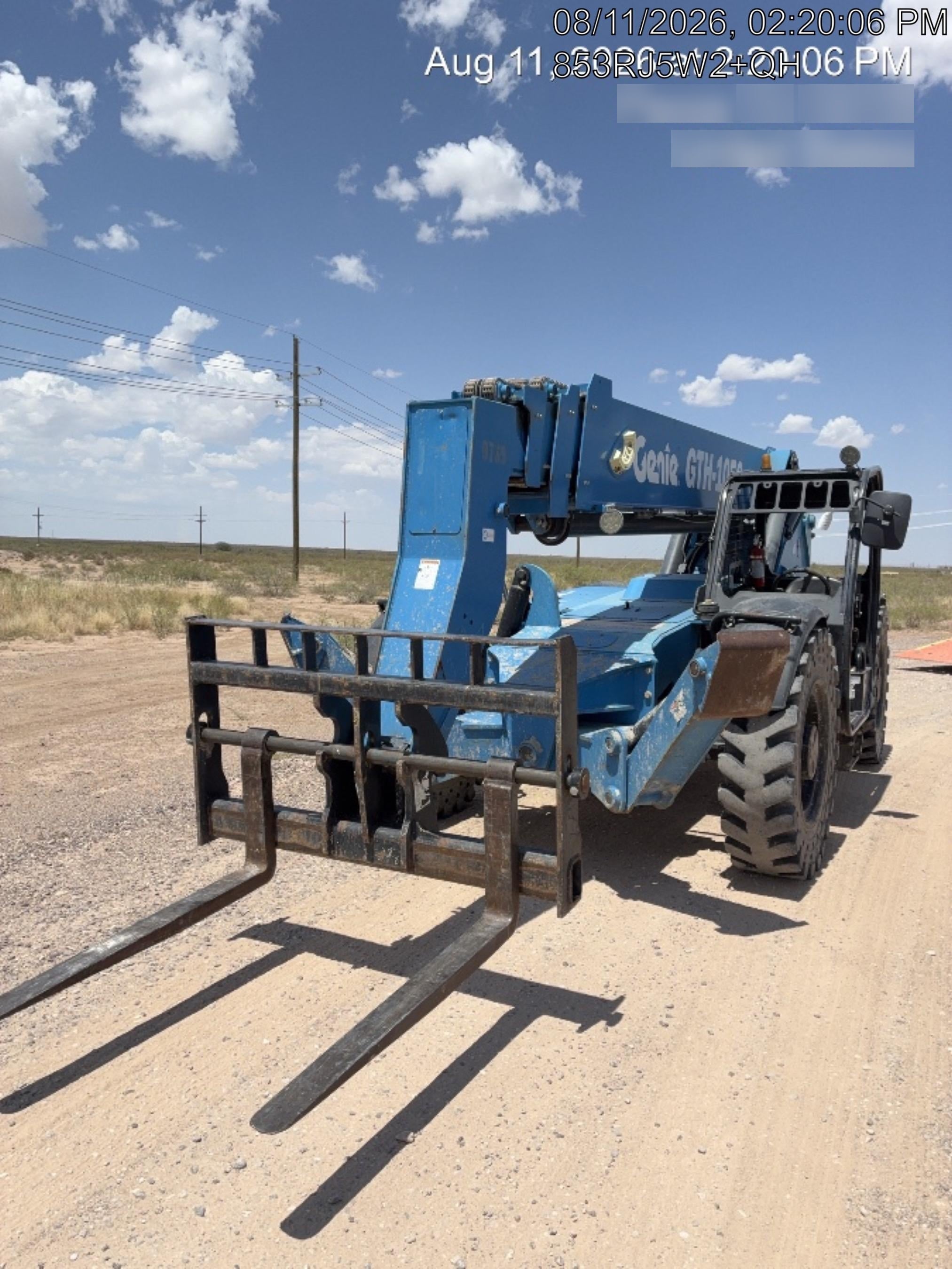 2018 GENIE GTH-1056