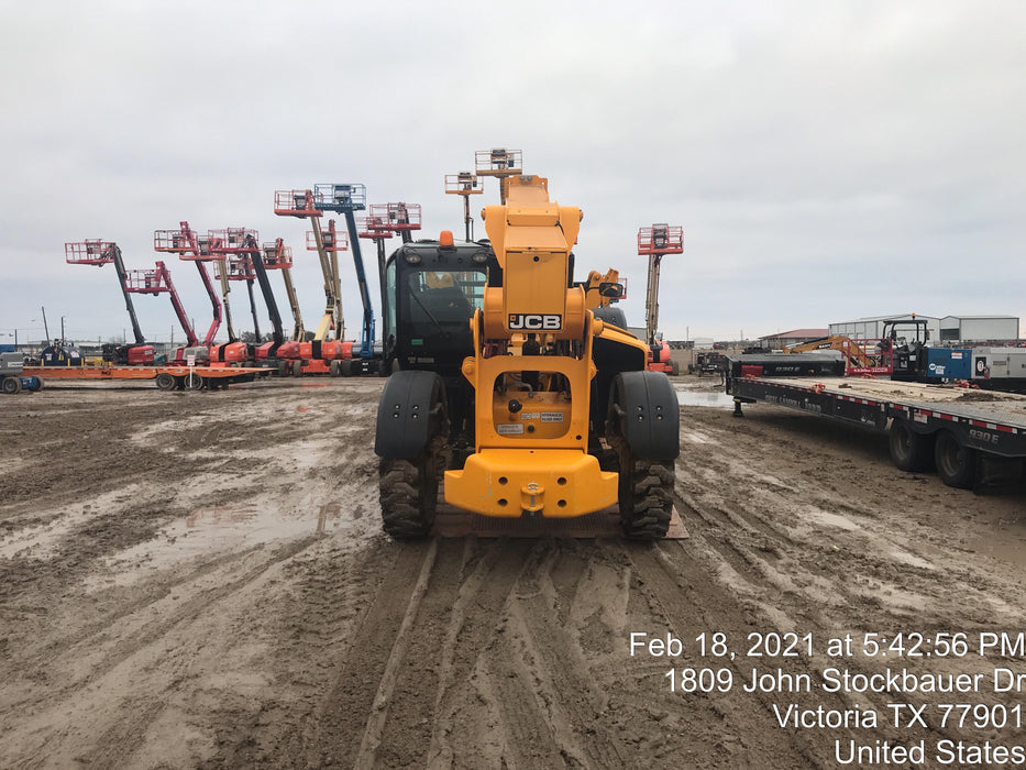 2019 JCB 510-56 74 HP w/CAB/HVAC, Beacon, Worklights, Aux Hydraulics, Solid Tires 66" Carriage/60" Forks