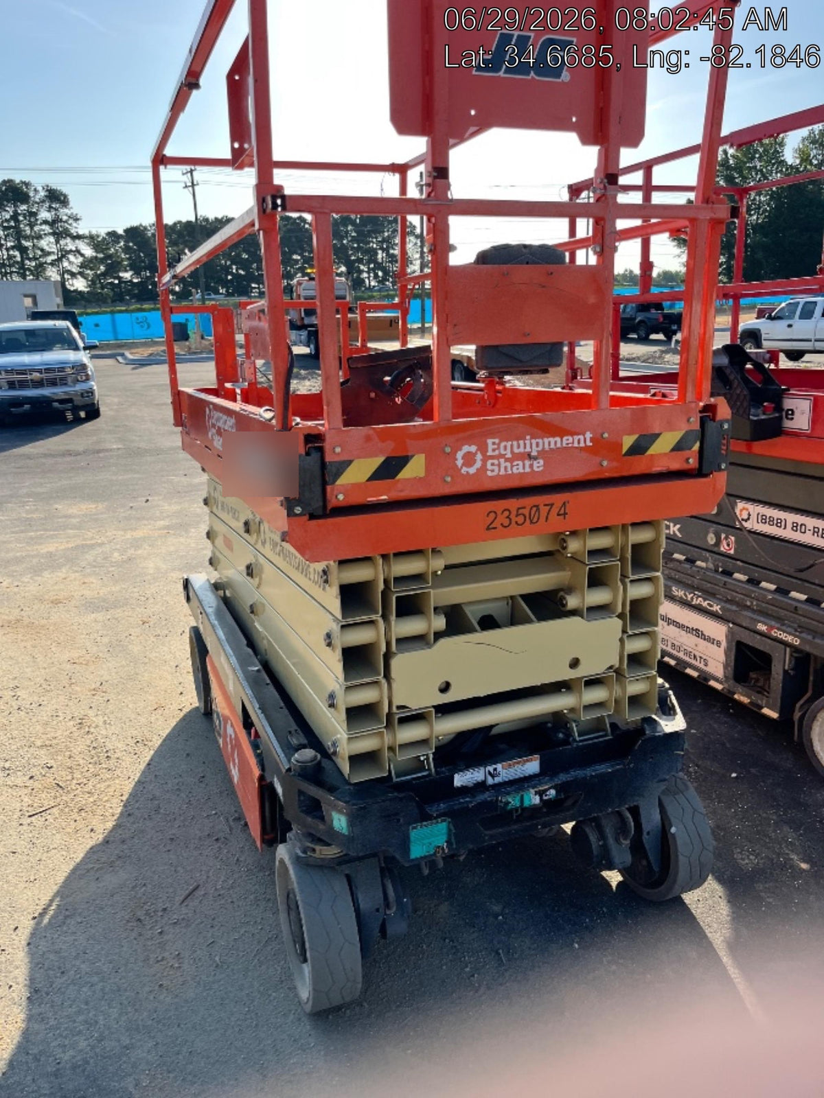 2022 JLG ES3246