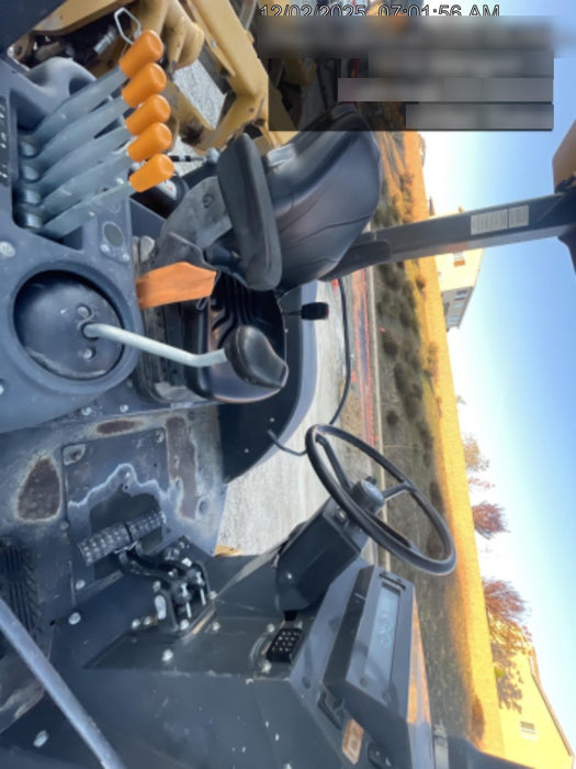 2020 John Deere 210LEP Canopy, 4WD, Second rear hydraulic cylinder, Light Package, Wheel weights