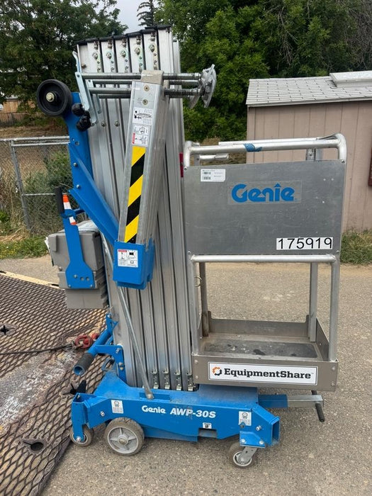 2021 GENIE AWP-30S DC