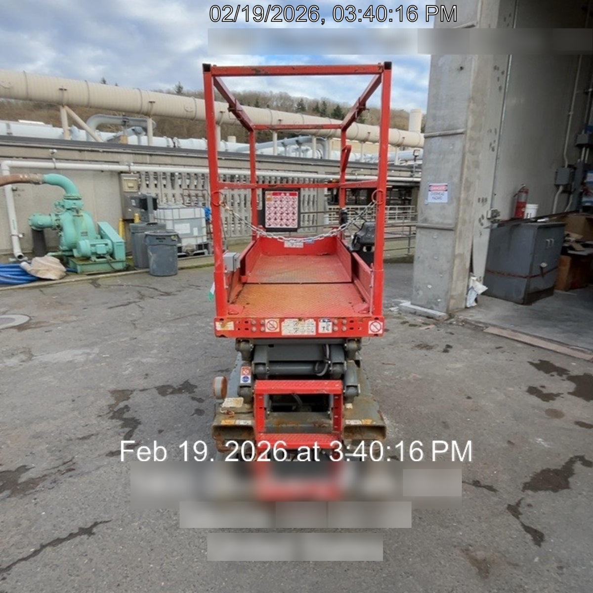 2020 Skyjack SJIII-3219 High Rail, Solid NM Tires, Half height spring hinged entry gate, Dual Beacons, 800W Inverter