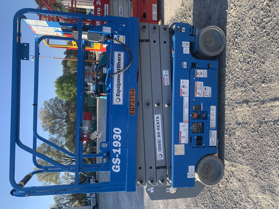 2020 Genie GS-1930 Fixed rails with chain entry gate - Pre A92.20