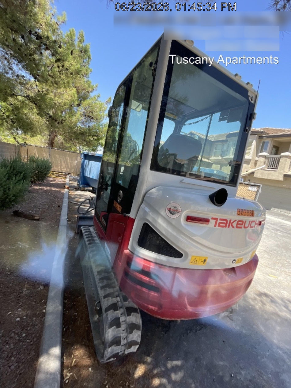 2023 TAKEUCHI TB235-2CR