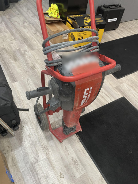 2019 HILTI TE 3000-AVR