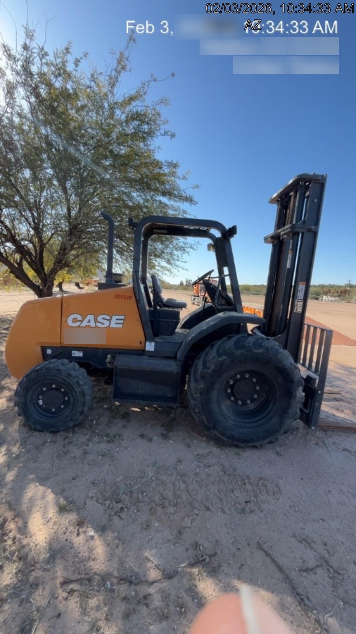 2023 CASE 588H