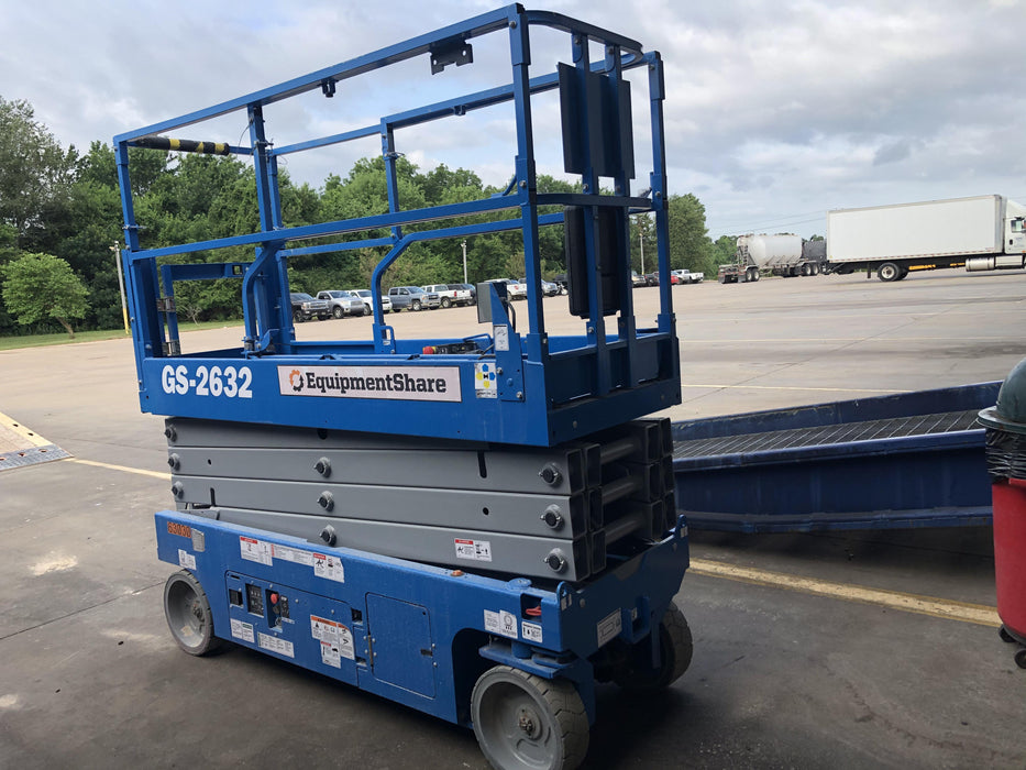 2020 Genie GS-2632 Standard, Folding half height swing gate