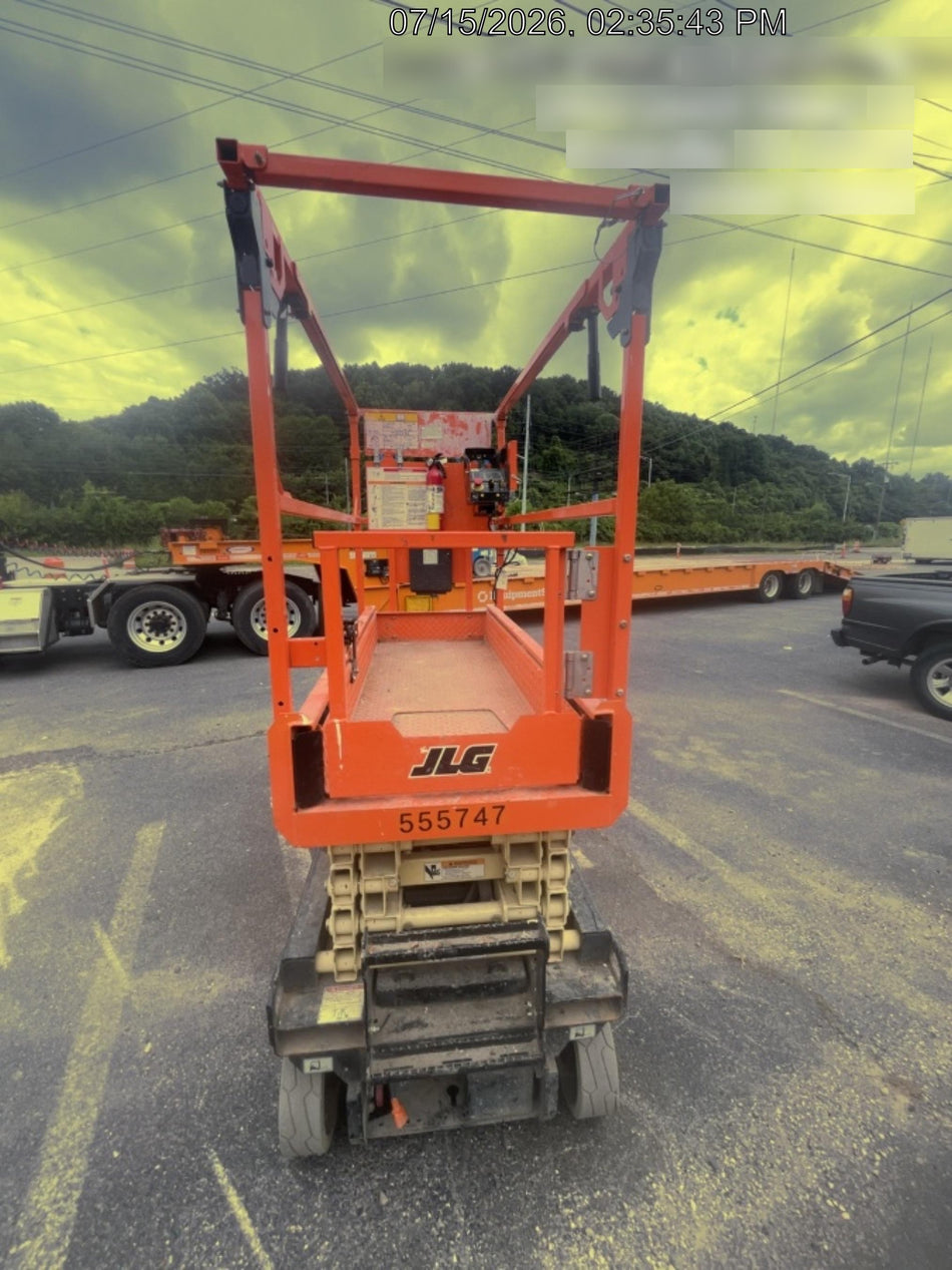 2025 JLG ES1932