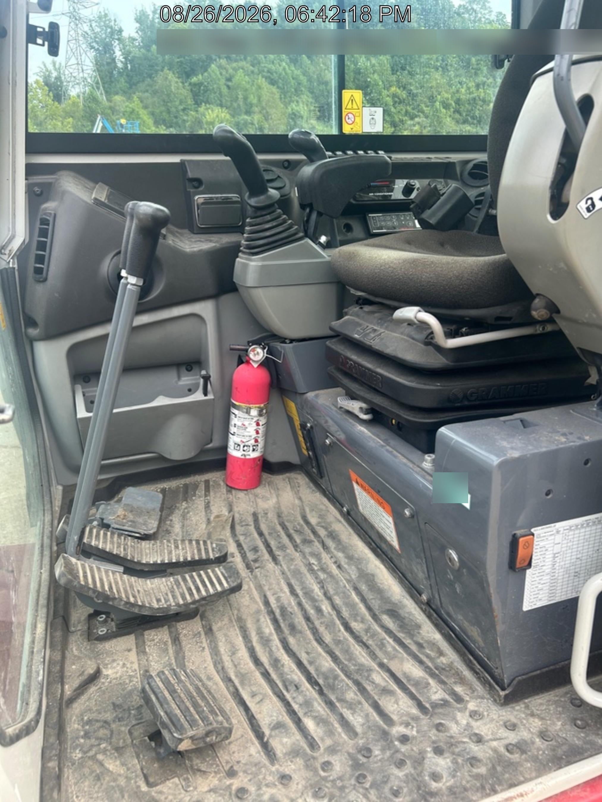 2022 TAKEUCHI TB235-2CR