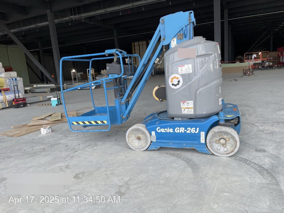 2020 GENIE GR-26J