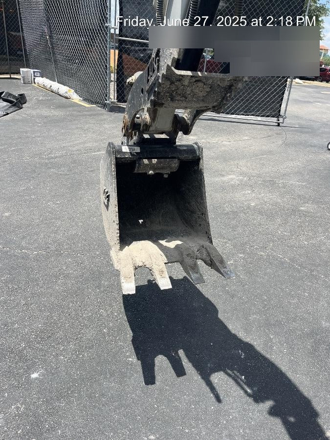 2022 TAKEUCHI TB20e