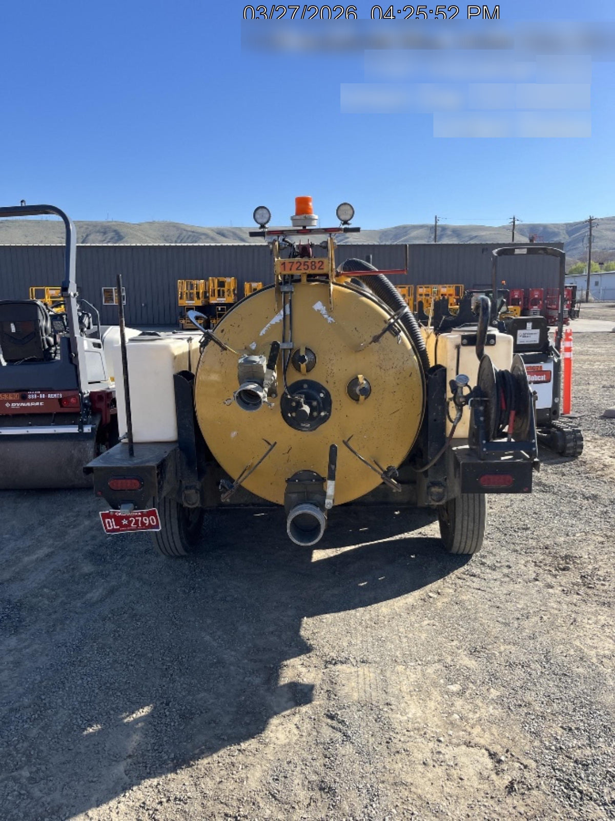 2021 Vac-Tron LP573SDT T4 Koehler Diesel Engine, 500 Gallon Debris Tank, x2 100 Gallon Water Tanks