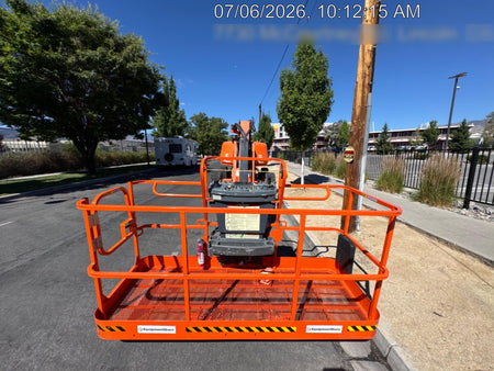2021 JLG 660SJ
