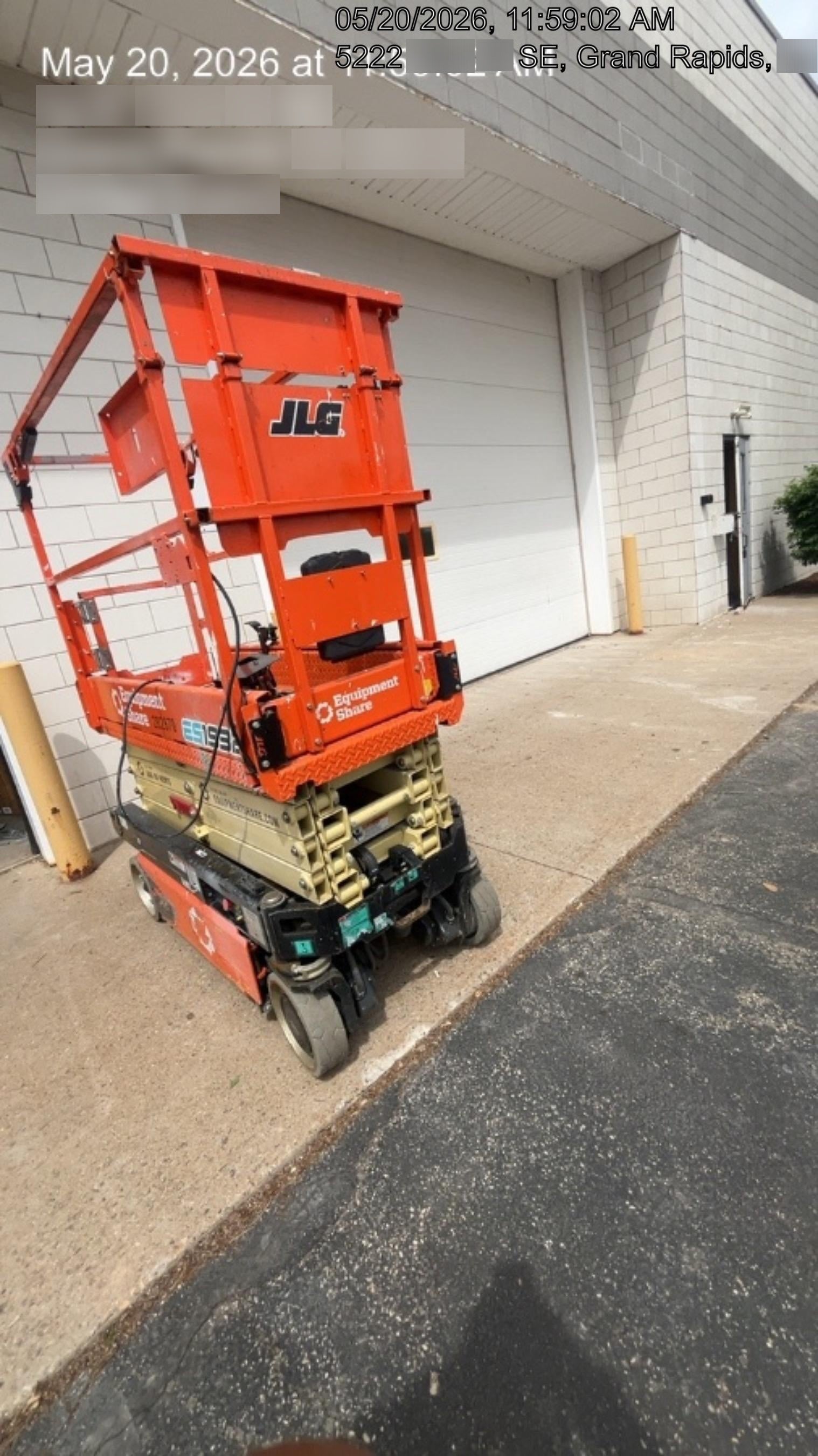 2022 JLG ES1932