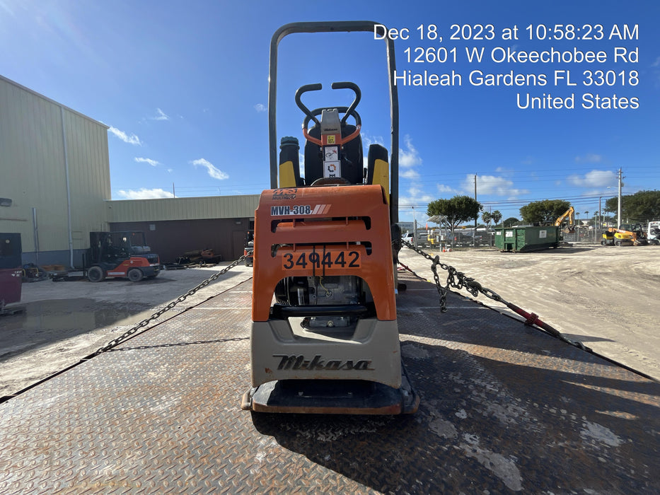 2023 Multiquip MV308GH Honda GX270, 18" Plate, Tachometer