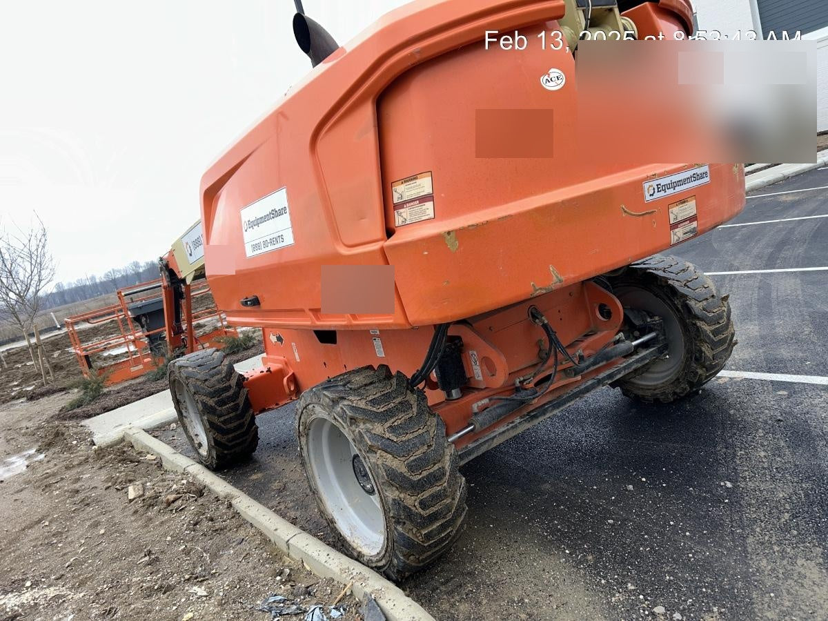 2019 JLG 660SJ