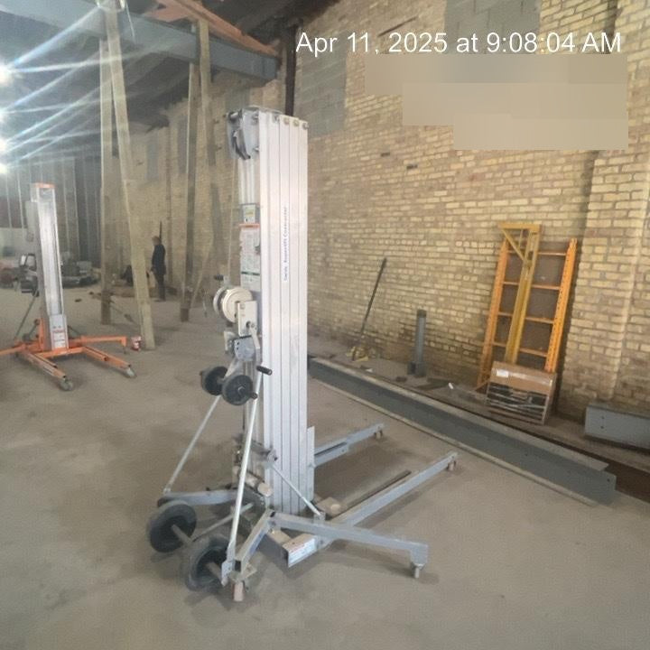 2023 GENIE SLC-24