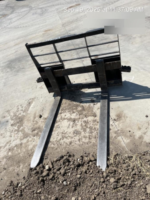 2022 ARROW MATERIAL HANDLING 48" Pallet Forks - Arrow