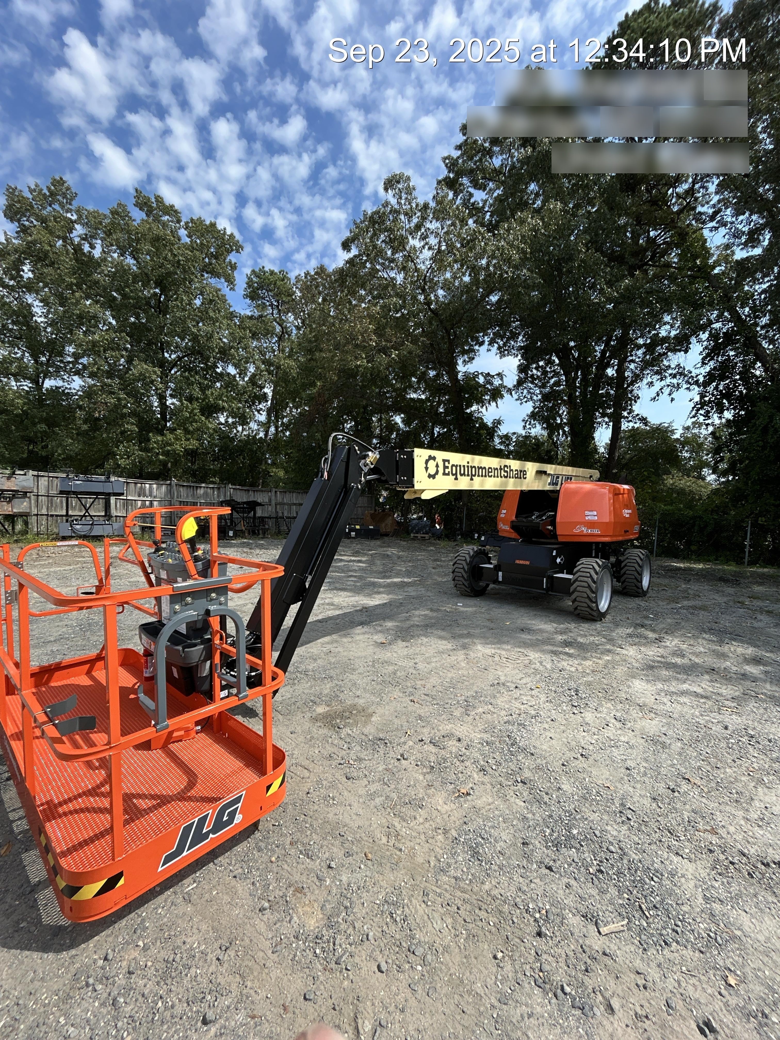 2025 JLG 660SJ