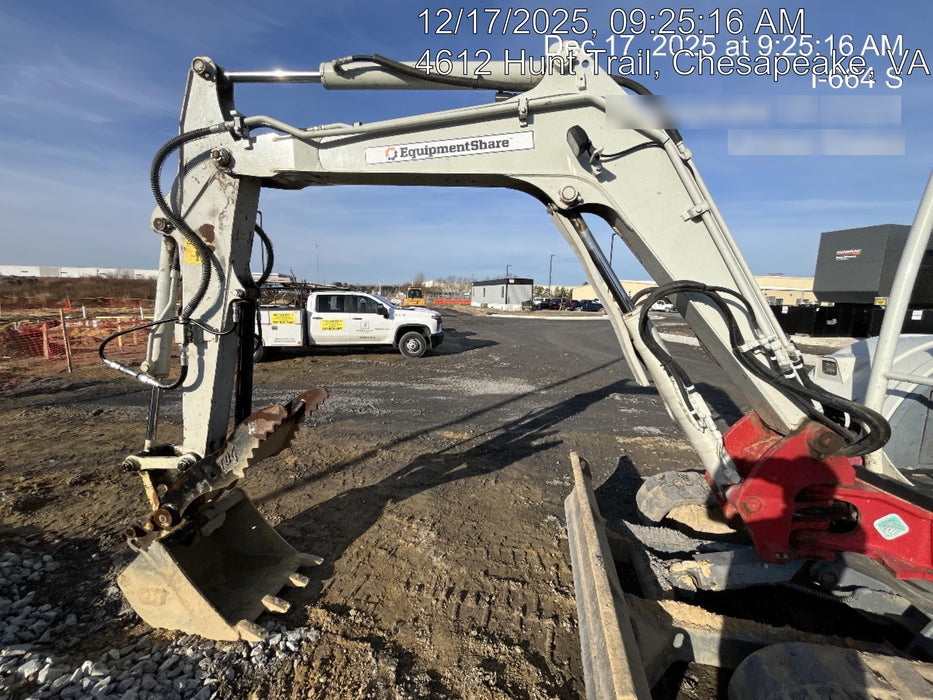 2021 TAKEUCHI TB250-2