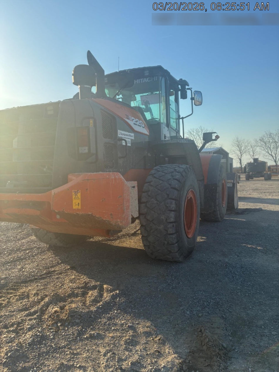 2022 HITACHI ZW220-6