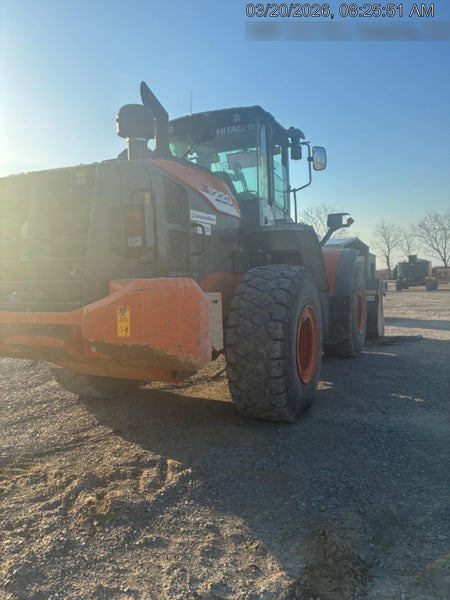 2022 HITACHI ZW220-6