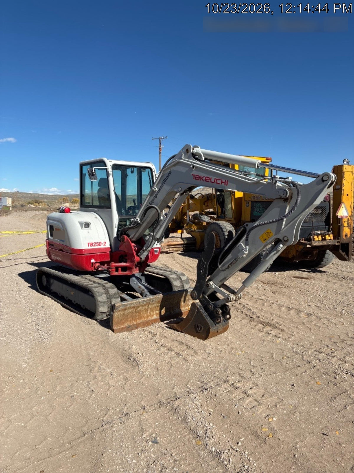 2025 TAKEUCHI TB250-2CR