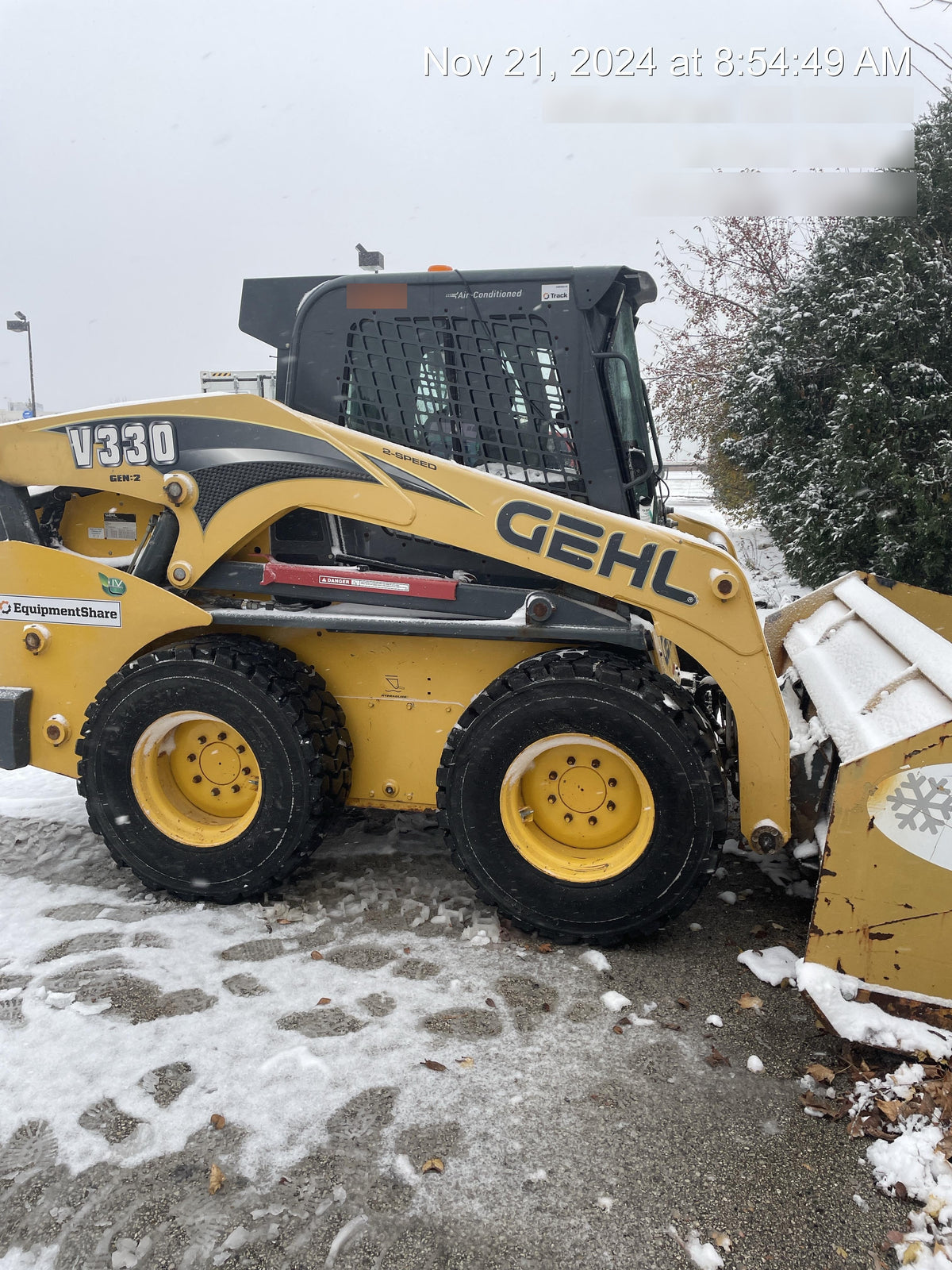 2017 Gehl V330 Standard Rental Specs