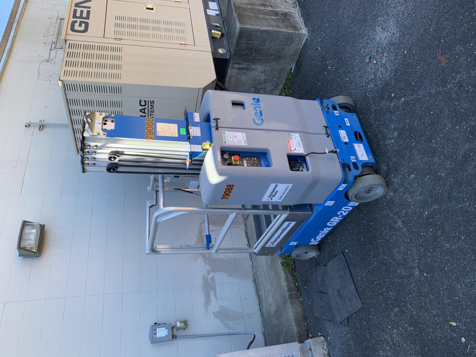 2020 GENIE GR-20