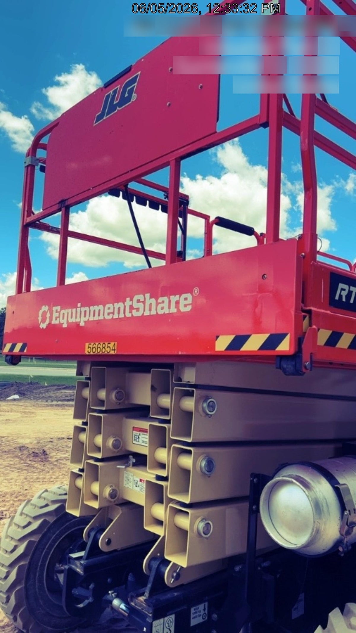 2025 JLG RT4394