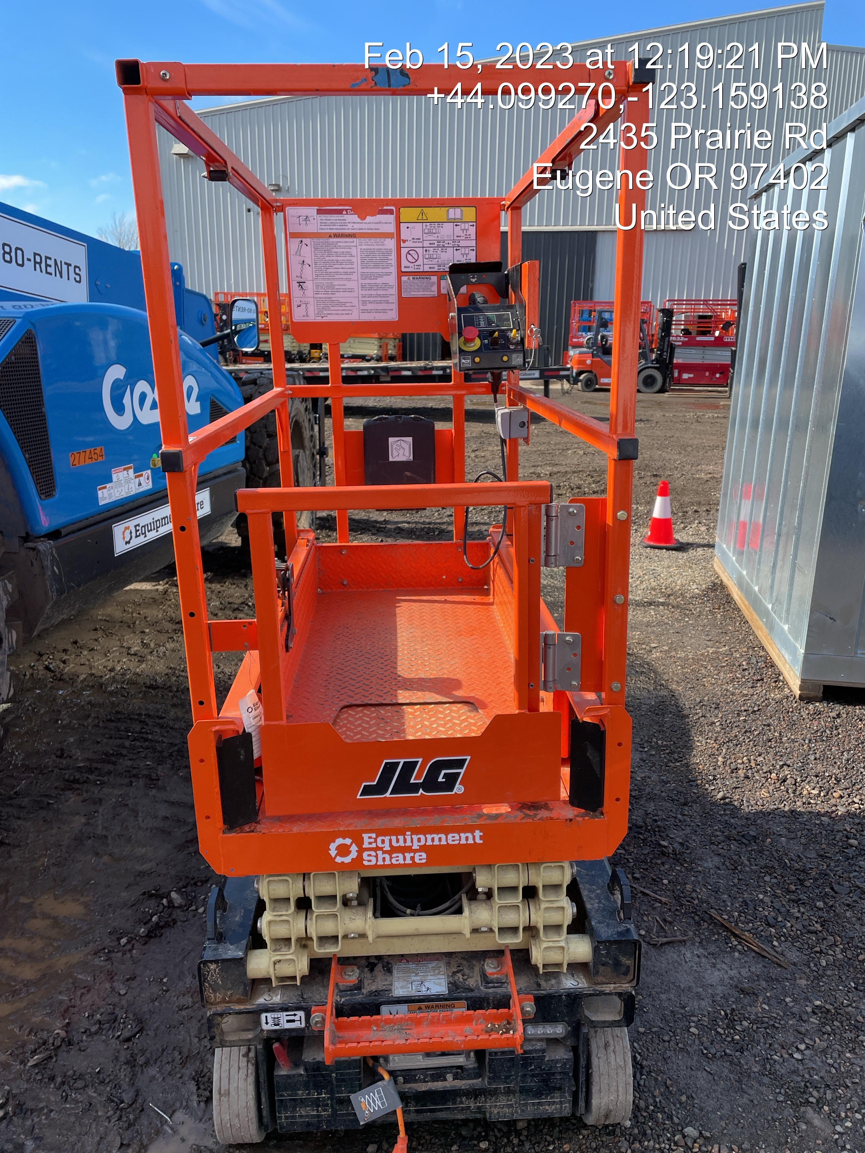 2022 JLG ES1330L