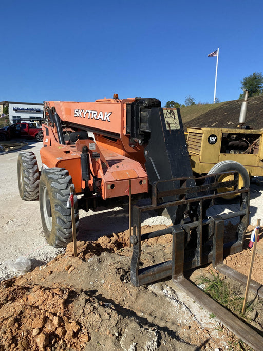 2017 Skytrak 6042 42' REACH, PALLET FORKS, 6k, FOAM FILLED TIRES