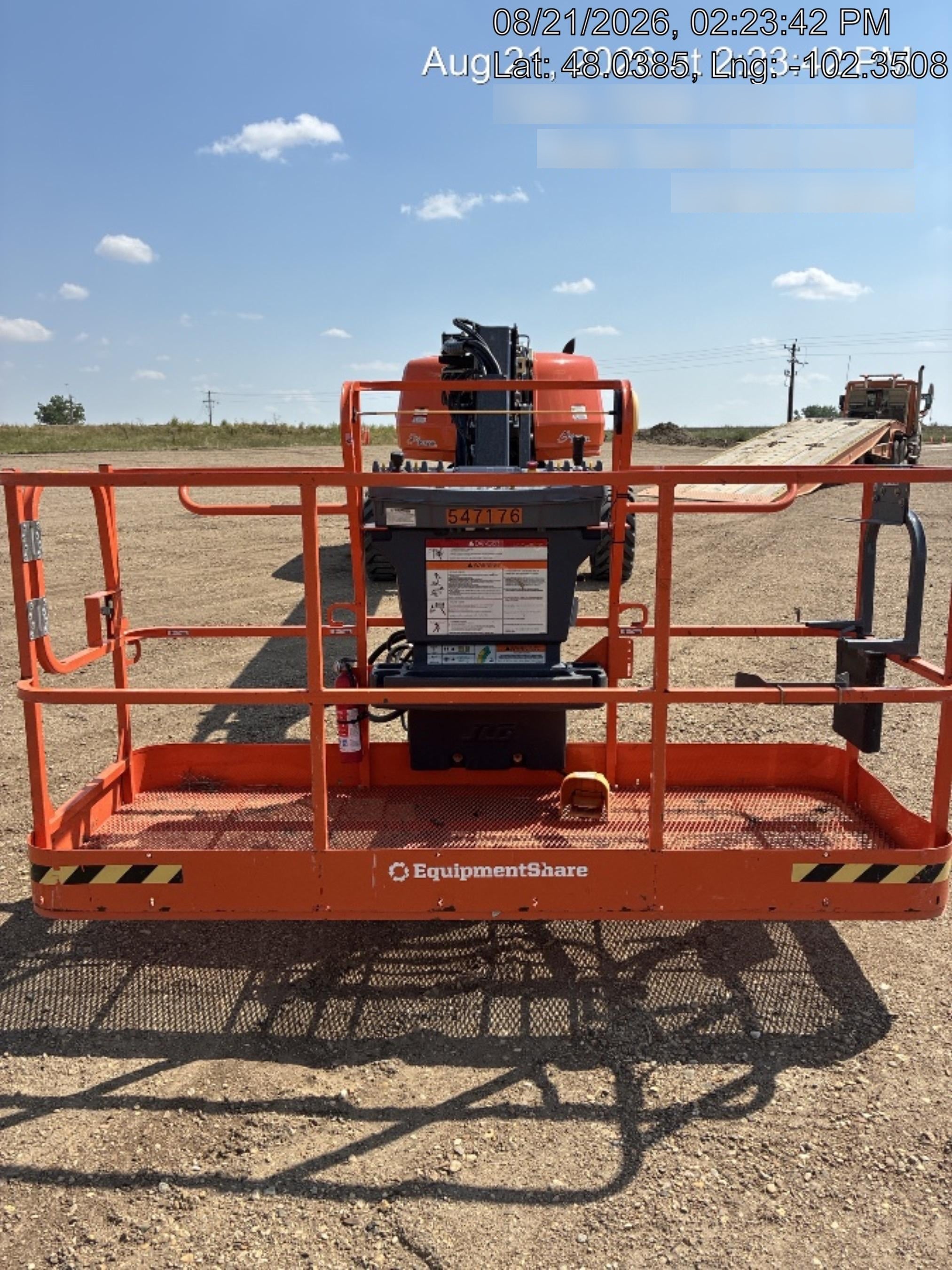 2025 JLG 660SJ