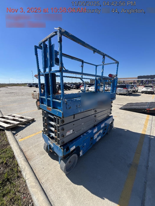 2017 Genie GS-3232 Genie GS3232 Narrow 32' Scissor Lift