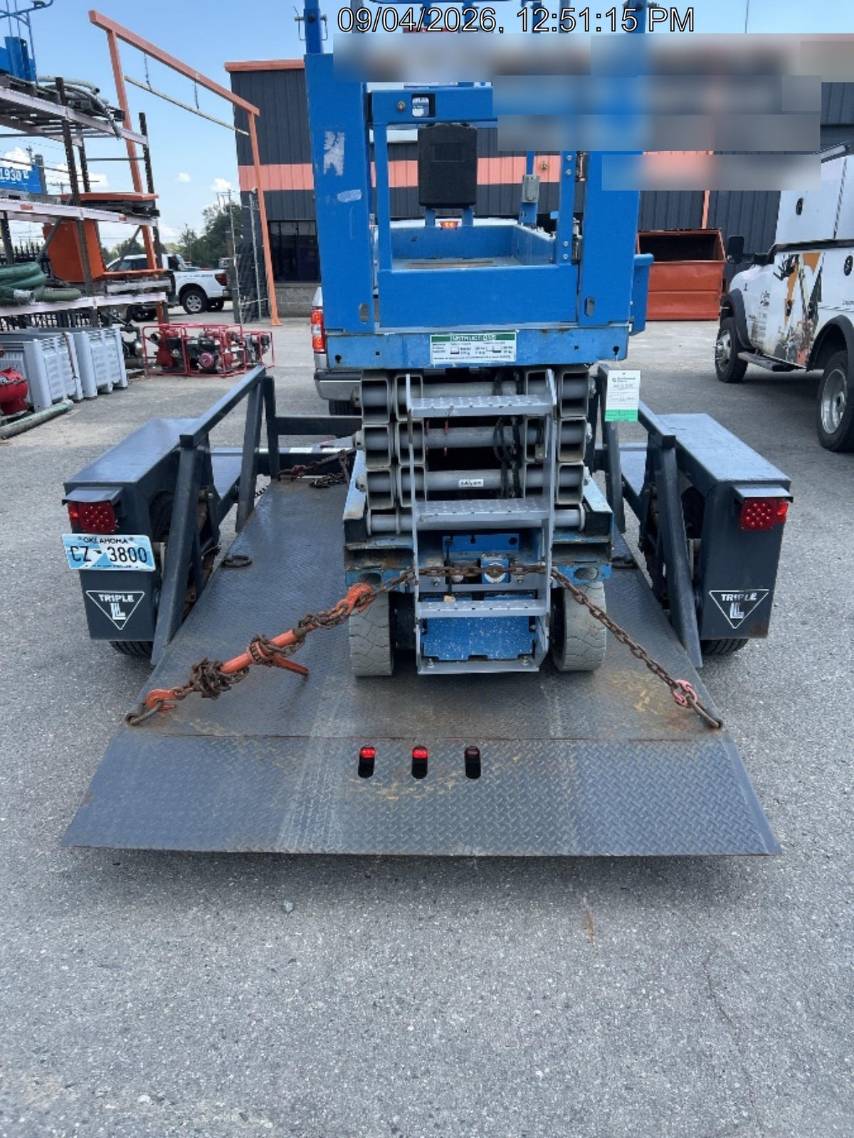 2019 Genie GS-2632 Folding rails with half height swing gate