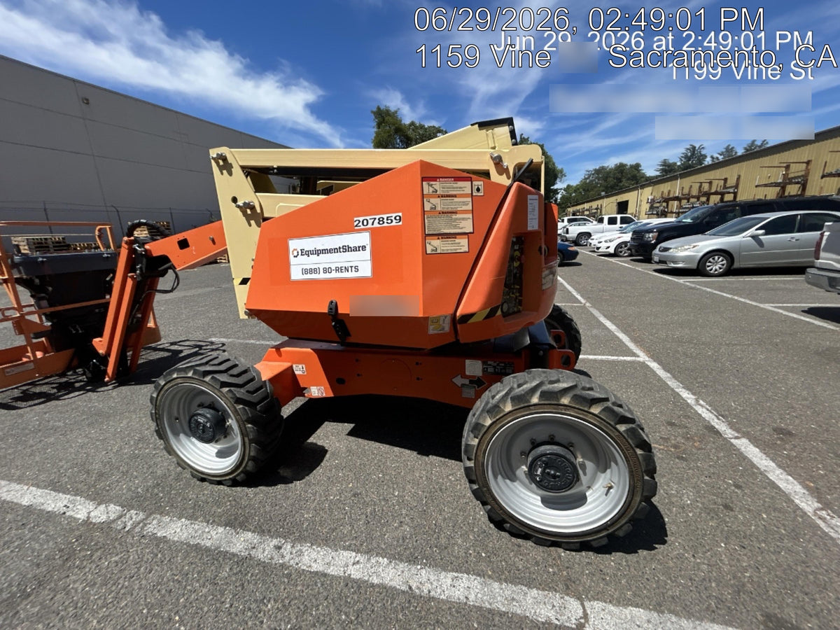2022 JLG 340AJ