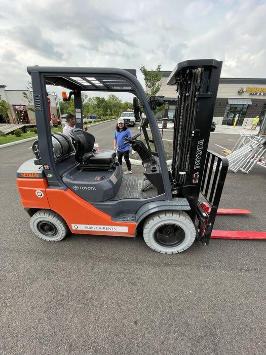 2022 TOYOTA 50-8FGU25