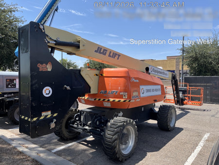 2023 JLG 800AJ