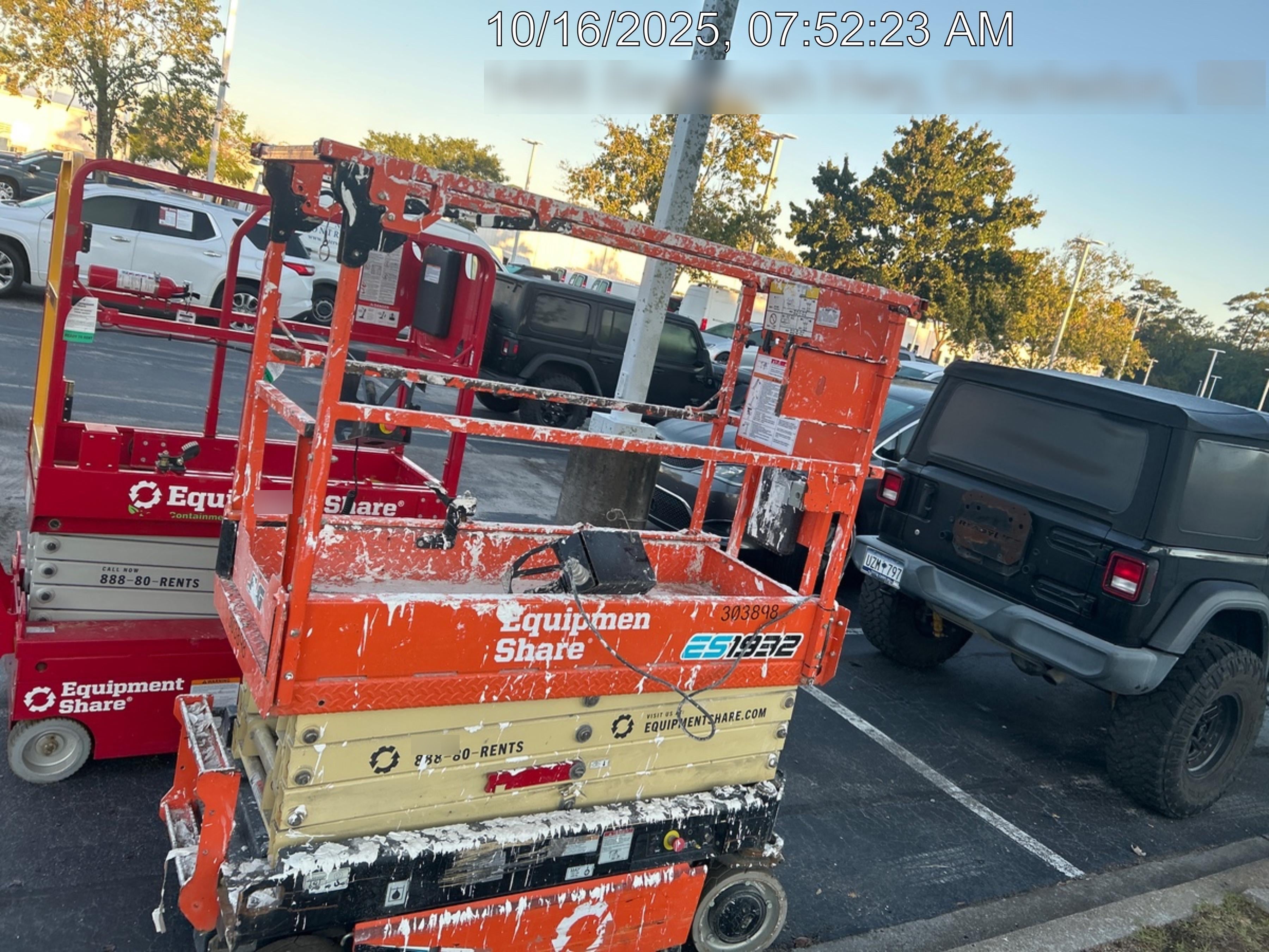2023 JLG ES1932