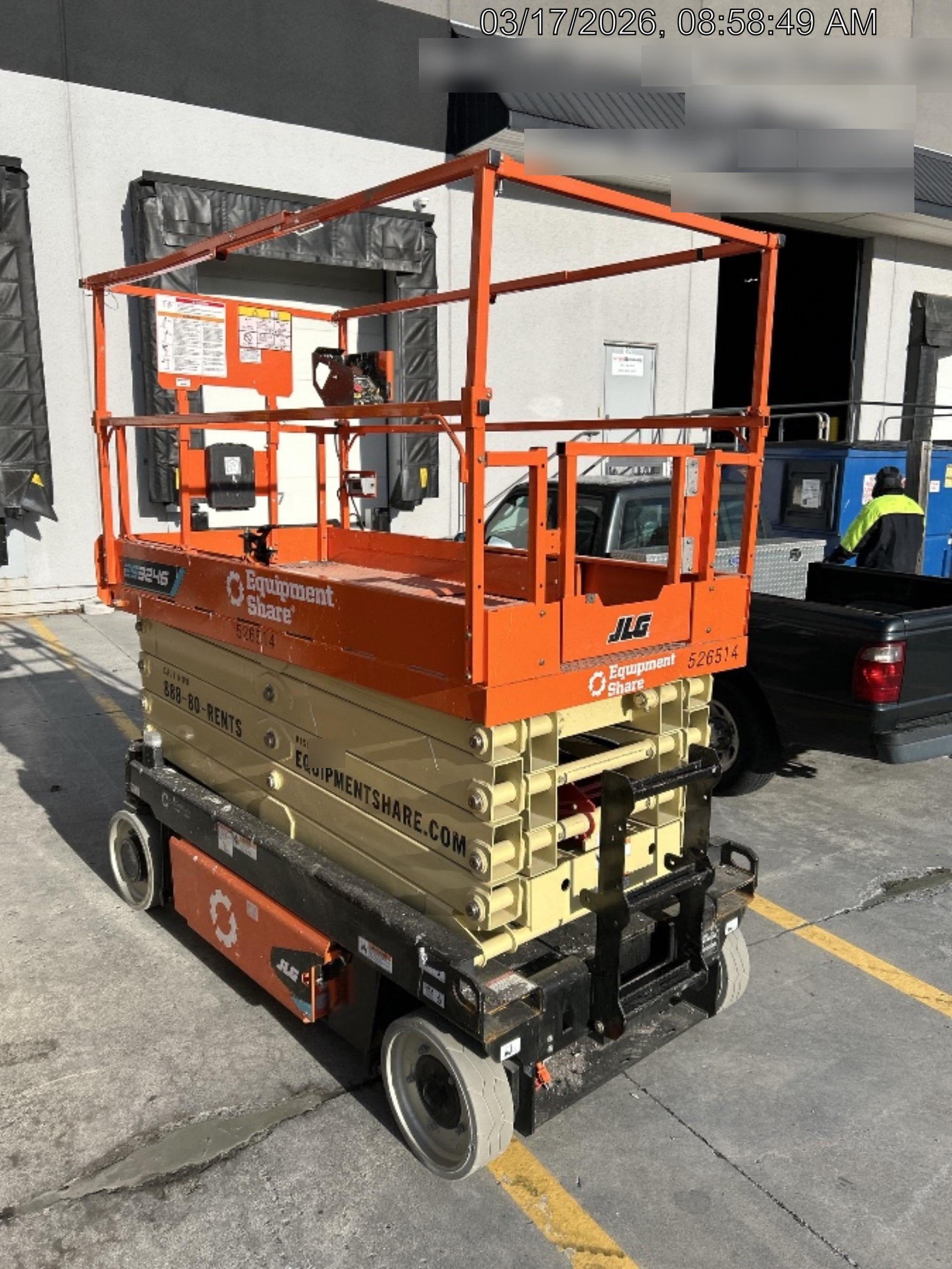 2025 JLG ES3246