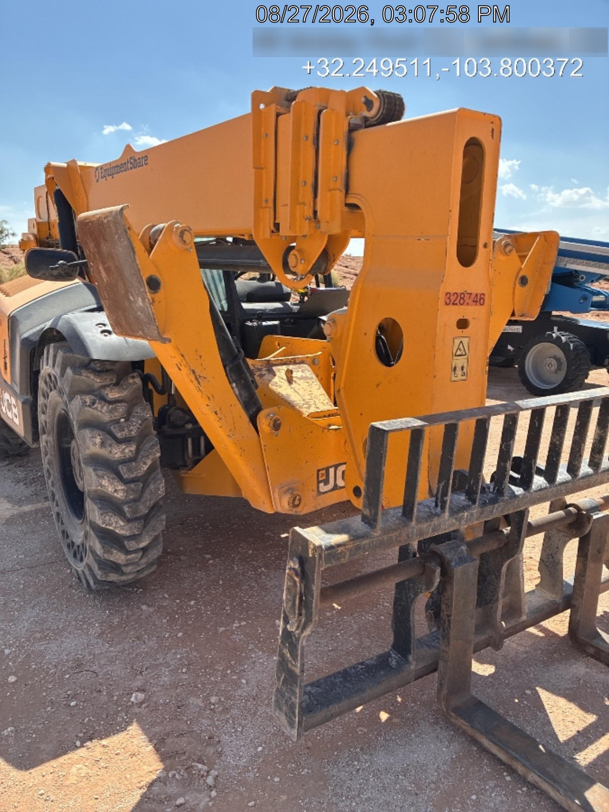 2023 JCB 510-56