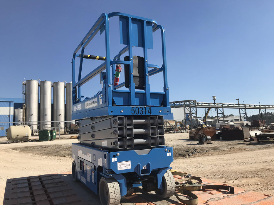 2019 Genie GS-1930 Fixed Rails with Chain Entry