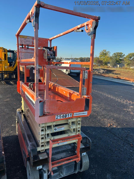 2022 JLG ES1932