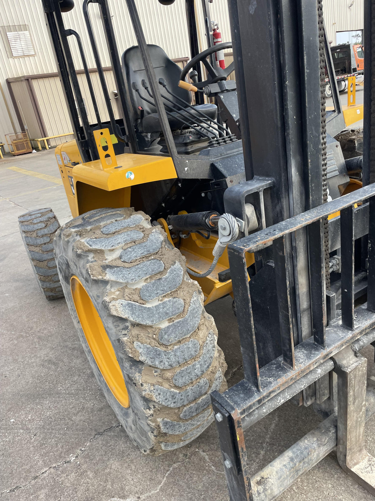 2023 JCB 930-4