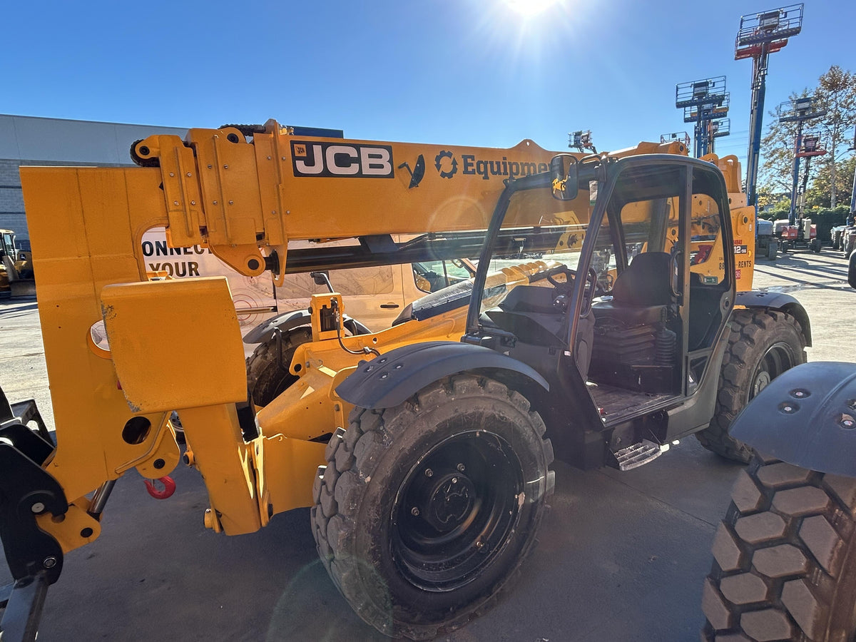 2025 JCB 512-56