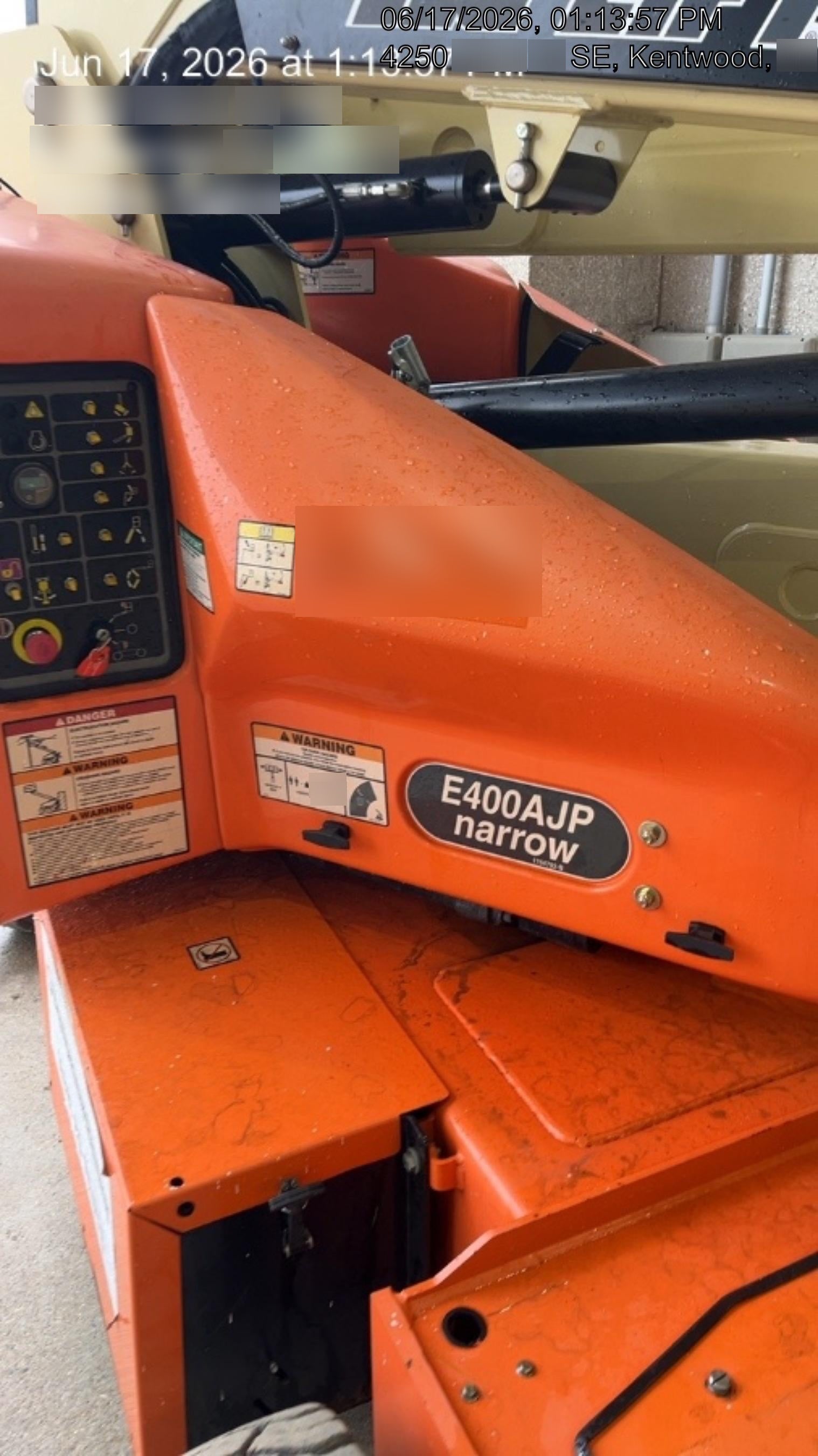 2019 JLG E400AJPN
