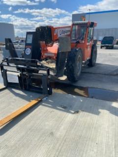 2020 Skytrak 10054 Cab/Heat/Air, Solid Tires, Work Lights, Beacon, Aux Hydraulics, Back up Alarm, Lifting Eye, ES Decals