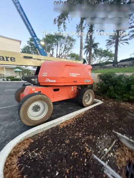 2022 JLG 660SJ