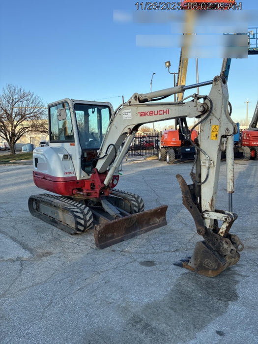 2020 TAKEUCHI TB235-2CR