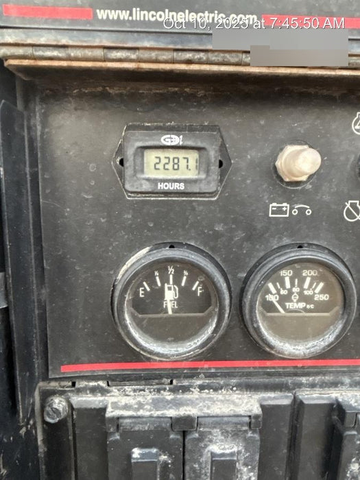 2019 Lincoln Electric Vantage 322 Welder Ready-Pak 3, Two wheel trailer, Fender and Light kit, Cable Rack